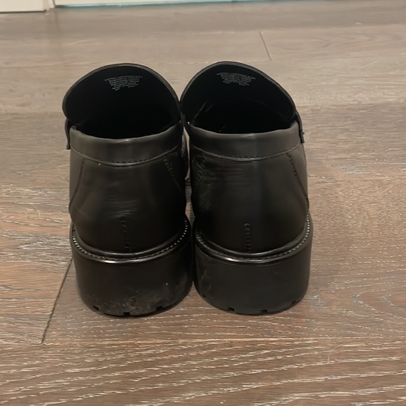 SOLD Steve Madden Loto Loafer - Picture 4 of 7